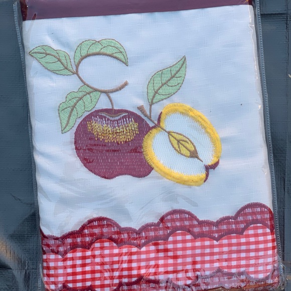 Apples Kitchen curtain  color read and white - Picture 2 of 2